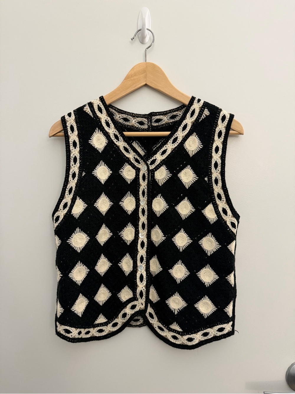 Black & Cream Diamond Embroidered Knit Vest